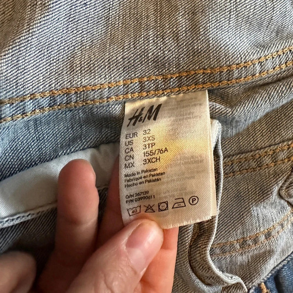 H&M denim jacket - Picture 3 of 5
